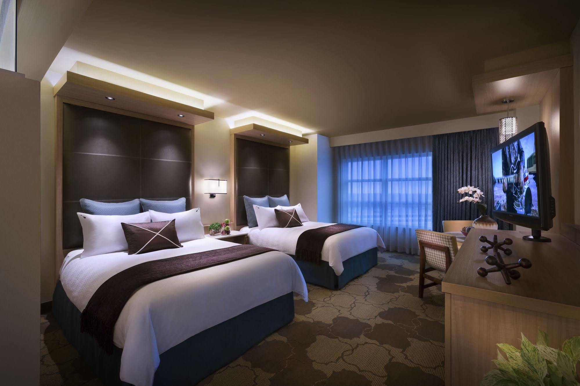 Seminole Hard Rock Hotel And Casino Tampa Orient Park Екстериор снимка